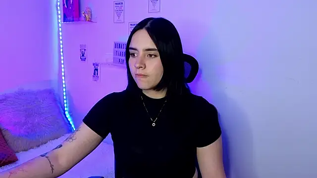 Emily Lindey online show from 9, 3, 2026