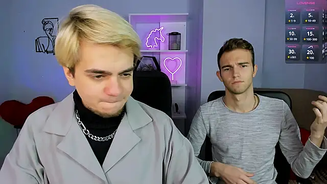 Snapshot of astren_villo chatting on 15, 11, 2025 astren villo online show from 15, 11, 2025