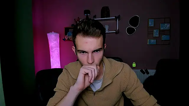 Snapshot of astren_villo chatting on 21, 11, 2025 astren villo online show from 21, 11, 2025