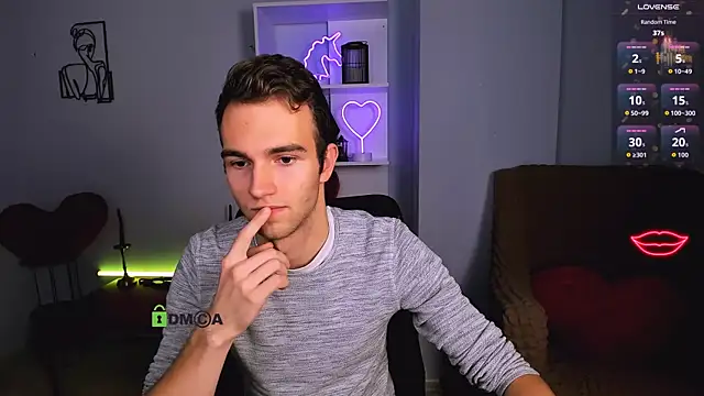 Snapshot of astren_villo chatting on 26, 11, 2025 astren villo online show from 26, 11, 2025