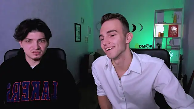 Snapshot of astren_villo chatting on 15, 12, 2025 astren villo online show from 15, 12, 2025