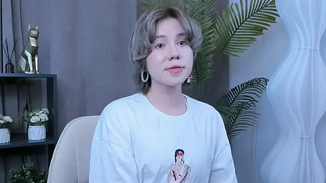 AlisiaEthen online show from 14, 10, 2025