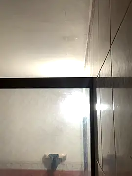 Snapshot of La-Gatiita-trans chatting on 5, 11, 2025 La-Gatiita-trans online show from 5, 11, 2025