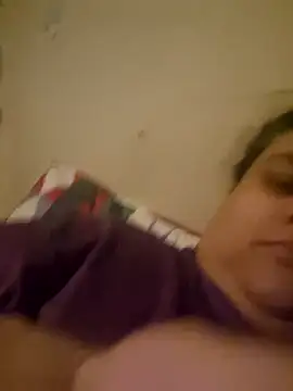 Snapshot of BigBusty_VoluptuousMilfX chatting on 10, 11, 2025 BigBusty VoluptuousMilfX online show from 10, 11, 2025