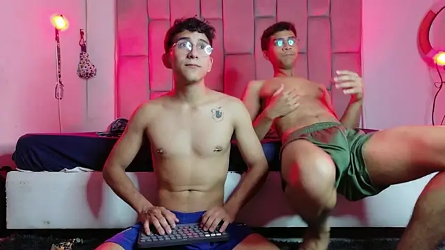 Desire4Duo online show from 3, 3, 2026