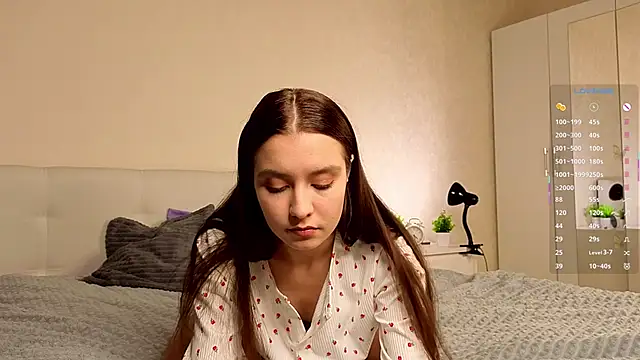 La L U N E online show from 29, 10, 2025