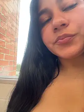 kassandra luxury online show from 15, 11, 2025