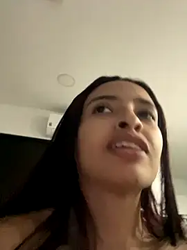 Aithana Petite online show from 4, 12, 2025