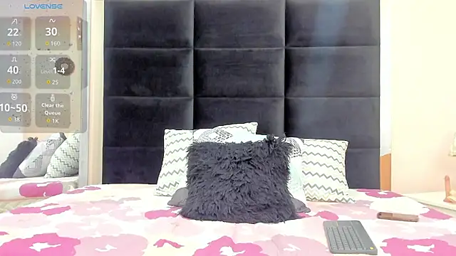 Cleo Saunders online show from 15, 10, 2025