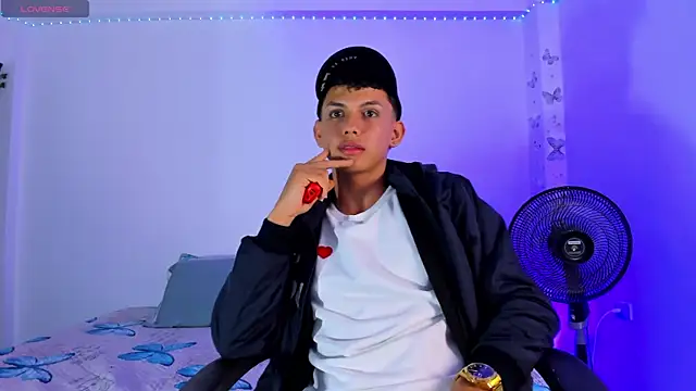 Snapshot of Axel_Cody_ chatting on 16, 10, 2025 Axel Cody online show from 16, 10, 2025