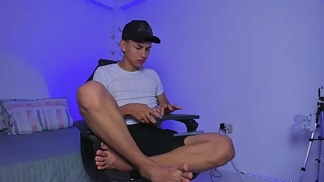 Snapshot of Axel_Cody_ chatting on 5, 11, 2025 Axel Cody online show from 5, 11, 2025