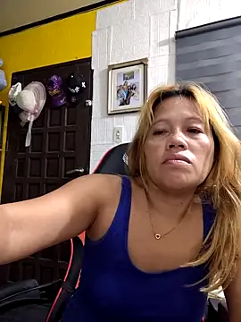 Snapshot of CockBiter83 chatting on 11, 4, 2026 CockBiter83 online show from 11, 4, 2026