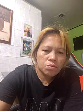 Snapshot of CockBiter83 chatting on 15, 4, 2026 CockBiter83 online show from 15, 4, 2026