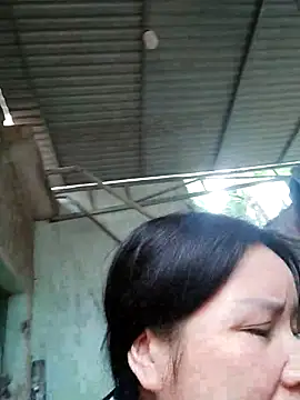 Listen-ly online show from 4, 12, 2025