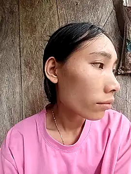 Snapshot of -Kem-01 chatting on 20, 10, 2025 -Kem-01 online show from 20, 10, 2025