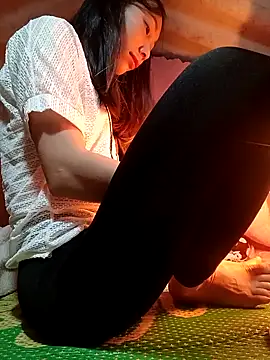 Snapshot of -Kem-01 chatting on 27, 11, 2025 -Kem-01 online show from 27, 11, 2025