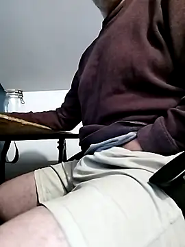 nicolaspgarnier online show from 6, 11, 2025