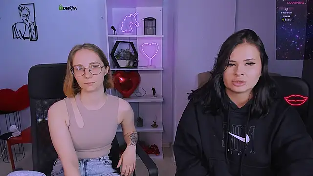 Snapshot of evalora_vei chatting on 13, 11, 2025 evalora vei online show from 13, 11, 2025