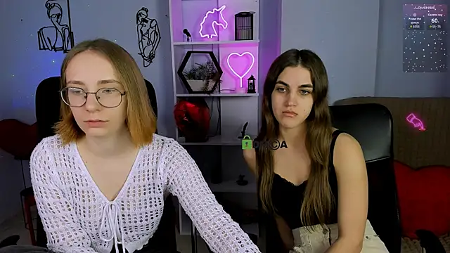 Snapshot of evalora_vei chatting on 2, 12, 2025 evalora vei online show from 2, 12, 2025