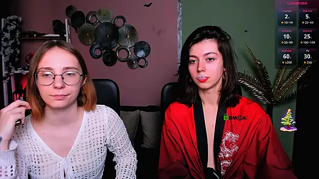 Snapshot of evalora_vei chatting on 3, 12, 2025 evalora vei online show from 3, 12, 2025