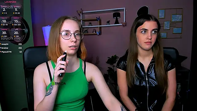 Snapshot of evalora_vei chatting on 17, 12, 2025 evalora vei online show from 17, 12, 2025