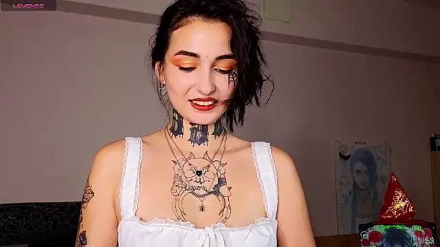 Green Lisa online show from 27, 10, 2025