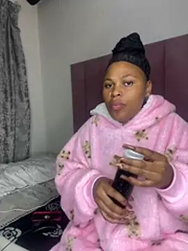 Snapshot of Bubbles156 chatting on 8, 7, 2026 Bubbles156 online show from 8, 7, 2026