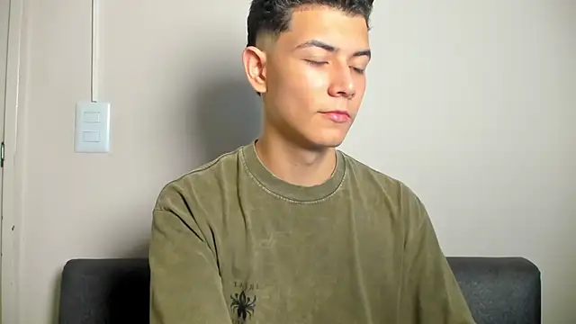 Snapshot of FireGuy_99 chatting on 19, 12, 2025 FireGuy 99 online show from 19, 12, 2025