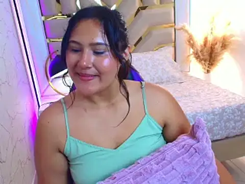 luna jonezz online show from 21, 10, 2025