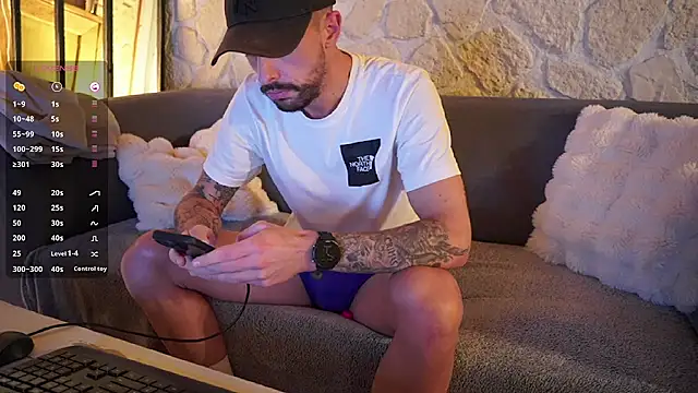 Snapshot of monsieurguitsxxx chatting on 25, 11, 2025 monsieurguitsxxx online show from 25, 11, 2025