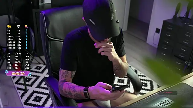 Snapshot of monsieurguitsxxx chatting on 11, 1, 2026 monsieurguitsxxx online show from 11, 1, 2026