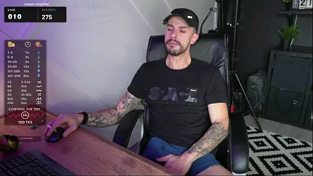 Snapshot of monsieurguitsxxx chatting on 5, 2, 2026 monsieurguitsxxx online show from 5, 2, 2026