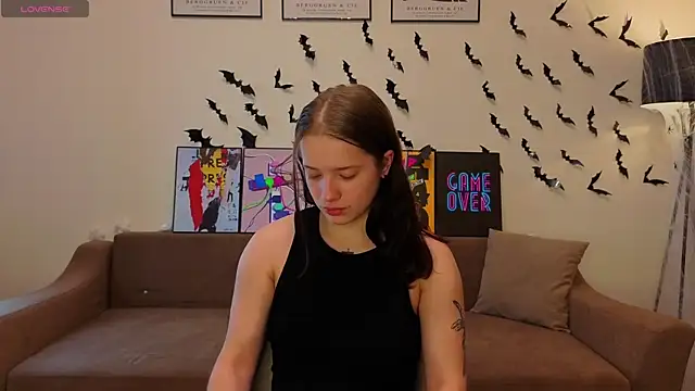 Snapshot of JonDatko chatting on 13, 11, 2025 JonDatko online show from 13, 11, 2025