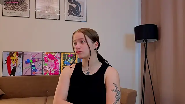 Snapshot of JonDatko chatting on 16, 11, 2025 JonDatko online show from 16, 11, 2025