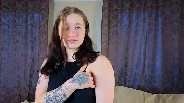 Snapshot of JonDatko chatting on 3, 12, 2025 JonDatko online show from 3, 12, 2025