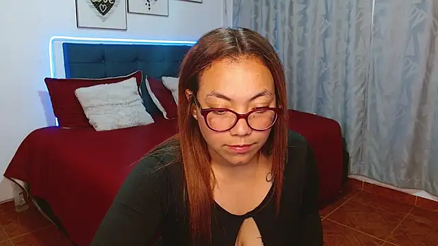 Snapshot of Maria_jose_xx chatting on 15, 10, 2025 Maria jose xx online show from 15, 10, 2025