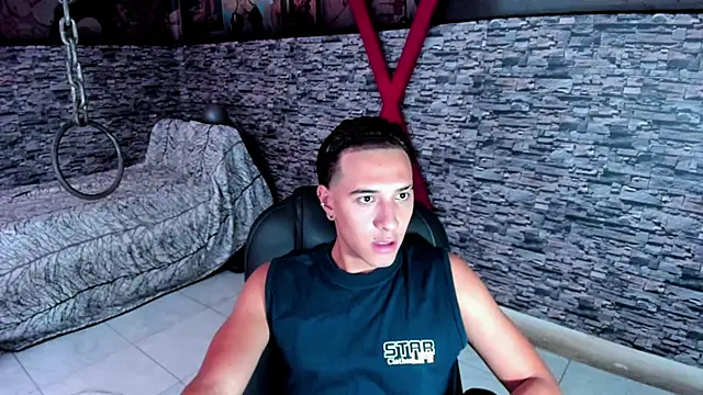 Snapshot of Hayden_Boy_ chatting on 25, 10, 2025 Hayden Boy online show from 25, 10, 2025