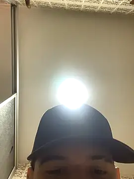 Snapshot of Hayden_Boy_ chatting on 28, 10, 2025 Hayden Boy online show from 28, 10, 2025