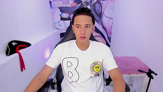 Snapshot of Hayden_Boy_ chatting on 30, 10, 2025 Hayden Boy online show from 30, 10, 2025