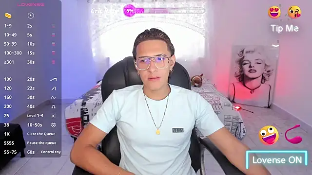 Snapshot of Hayden_Boy_ chatting on 29, 11, 2025 Hayden Boy online show from 29, 11, 2025