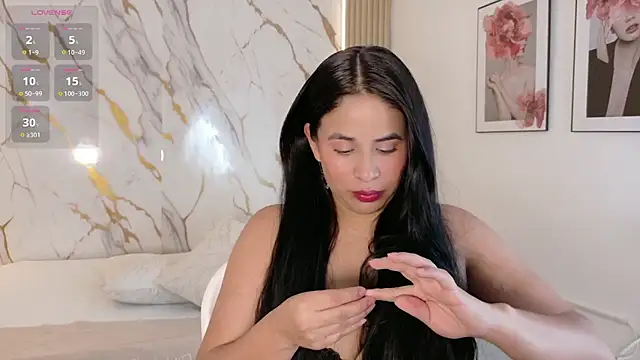 zoe longhair online show from 20, 7, 2026