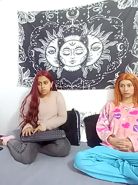 abby n emily online show from 20, 11, 2025