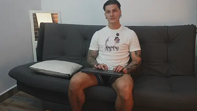 Dominick walker online show from 31, 10, 2025