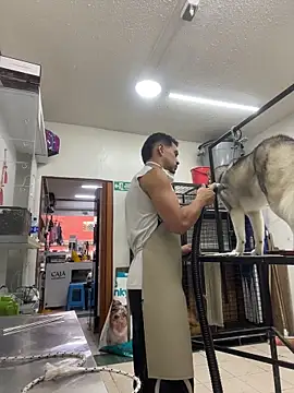 Snapshot of Leonardmoppet chatting on 4, 11, 2025 Leonardmoppet online show from 4, 11, 2025