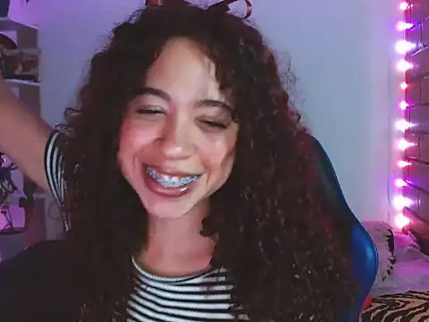 Medussa3033 online show from 20, 4, 2026