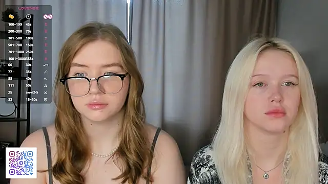 Snapshot of NecoleRemondini chatting on 30, 10, 2025 NecoleRemondini online show from 30, 10, 2025