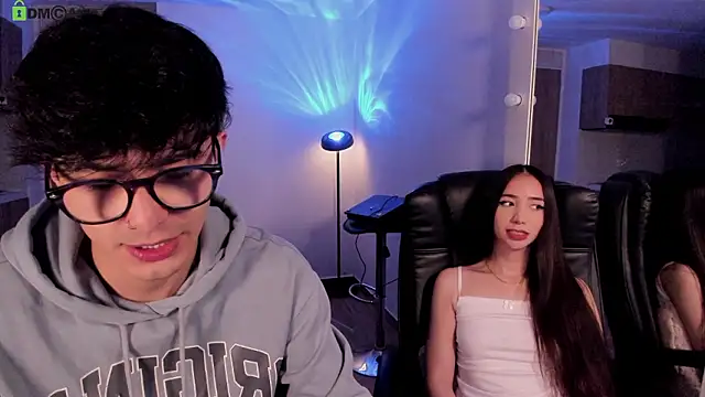 Snapshot of Mikeyvioleta_ chatting on 20, 2, 2026 Mikeyvioleta online show from 20, 2, 2026