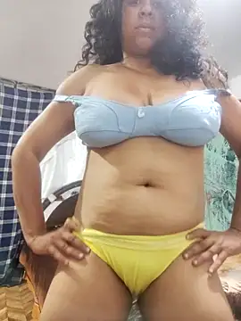 Snapshot of Karenmtroconiz chatting on 15, 12, 2025 Karenmtroconiz online show from 15, 12, 2025