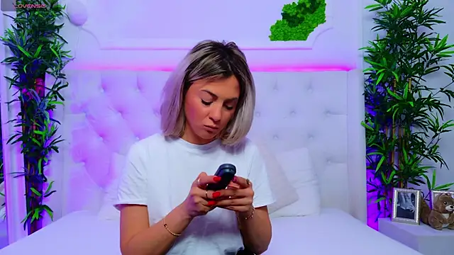 AriannaSins online show from 10, 11, 2025