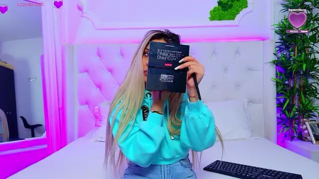 AriannaSins online show from 2, 2, 2026